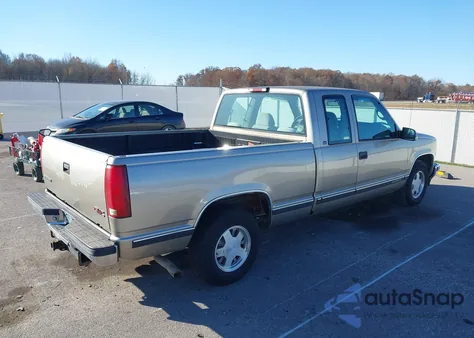 1999 GMC Sierra 1500 Sle z USA, uszkodzony, nr VIN 1GTEC19R7XR515605